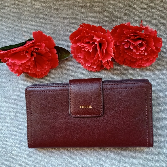 Fossil Other - Women wallets